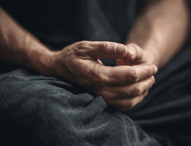 The Hidden Reason Your Shoulder Pain Wont Go Away (And The 30-Second Fix)